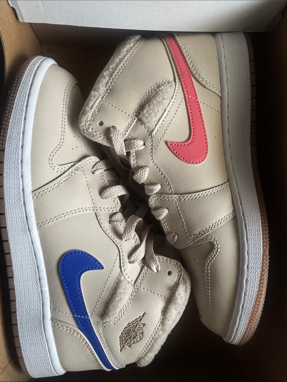 Nike Kids Mid-Top Sneakers in Cream